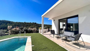 Villa contemporaine bord de mer Saint Aygulf